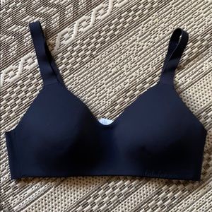 NWOT Lululemon Bra 32B black